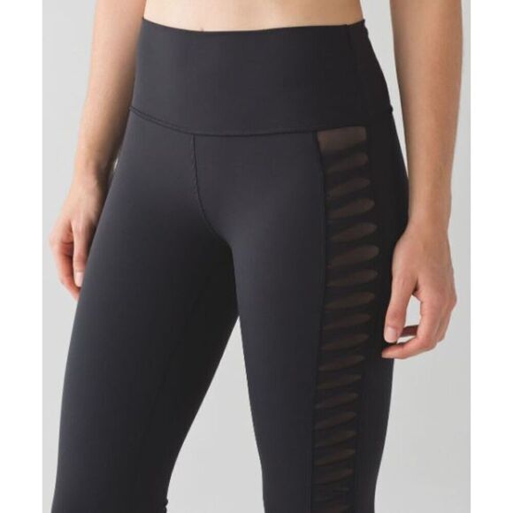 Lululemon Sunshine Salutation Crop (Full-On Luxtreme) Black Size 8 - Picture 2 of 12